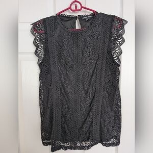 Cable & Gauge Black Lace Scallop Lined Top Size Medium